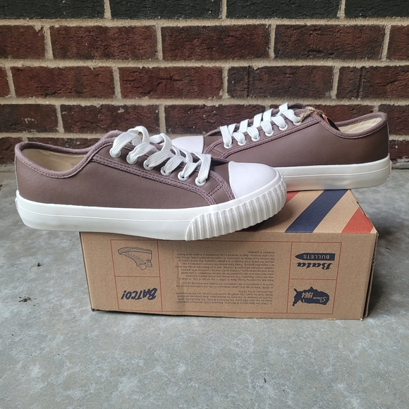 NWT Bata Bullets Sneakers - Picture 3 of 14